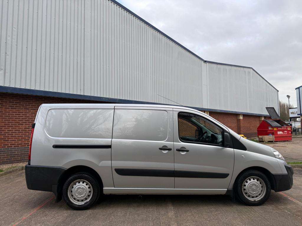 A 2015 CITROEN DISPATCH 1200 L2h1 Enterprise Hdi A 2015 CITROEN DISPATCH 1200 L2h1 Enterprise Hdi