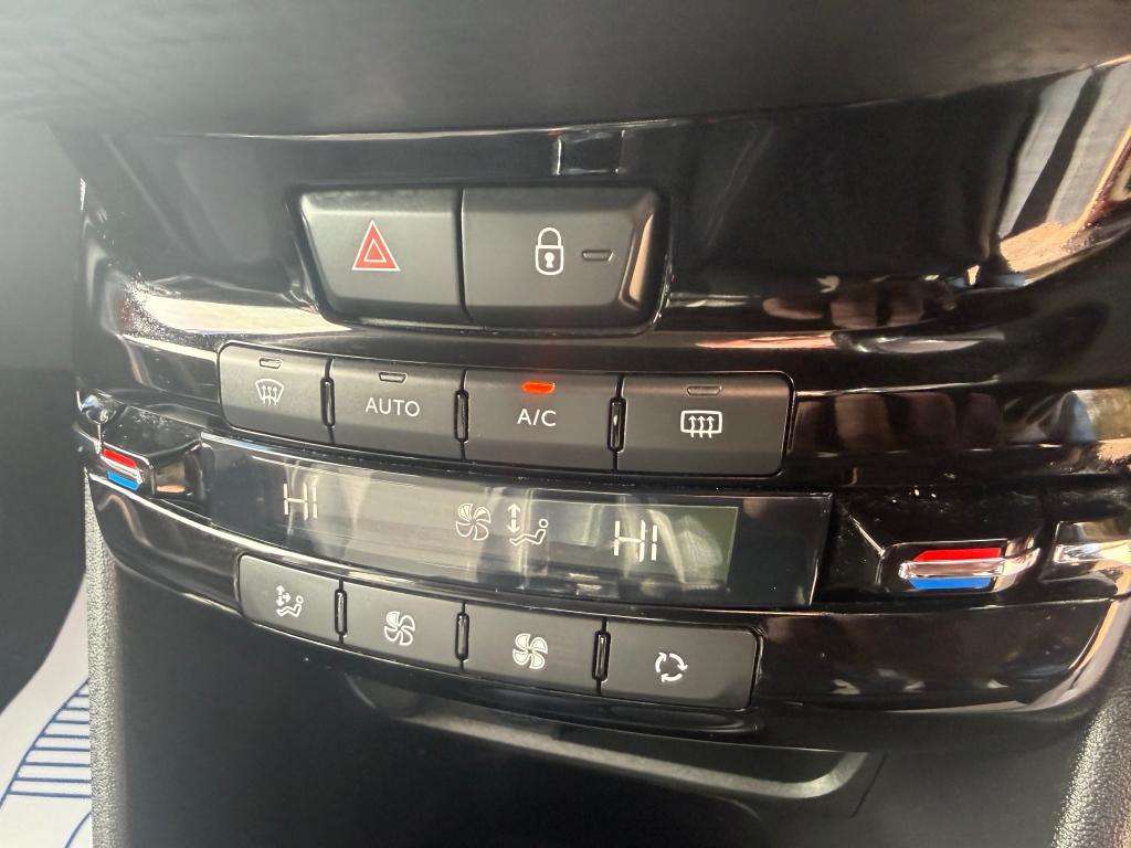 2017 PEUGEOT 2008 2017 PEUGEOT 2008