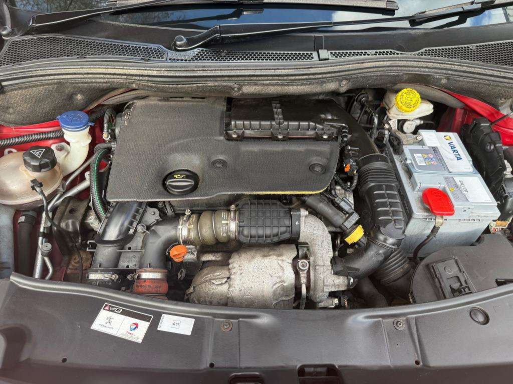 2017 PEUGEOT 2008 2017 PEUGEOT 2008