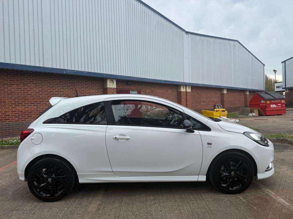 A 2016 VAUXHALL CORSA Limited Edition S/s A 2016 VAUXHALL CORSA Limited Edition S/s
