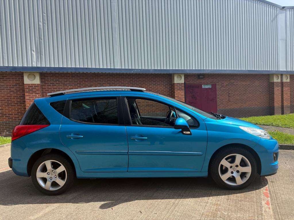 A 2012 PEUGEOT 207 Allure Sw Auto A 2012 PEUGEOT 207 Allure Sw Auto