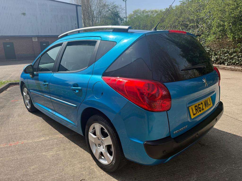 A 2012 PEUGEOT 207 Allure Sw Auto A 2012 PEUGEOT 207 Allure Sw Auto