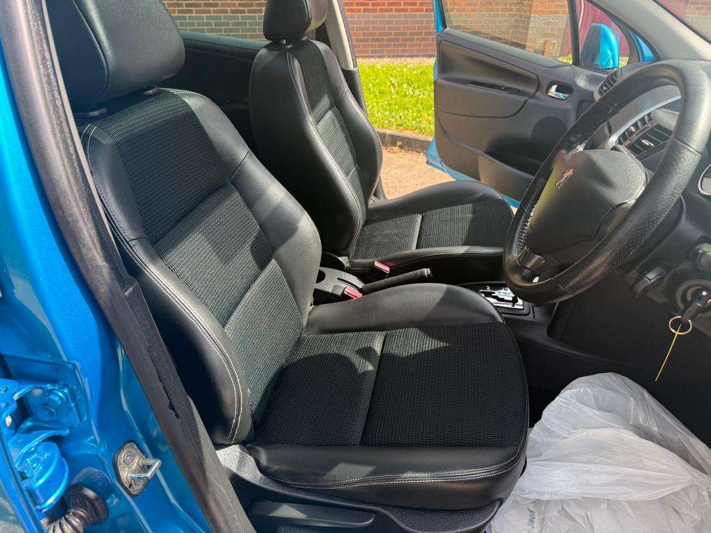 2012 PEUGEOT 207 2012 PEUGEOT 207