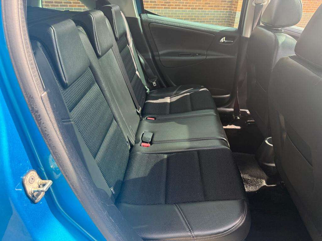 2012 PEUGEOT 207 2012 PEUGEOT 207