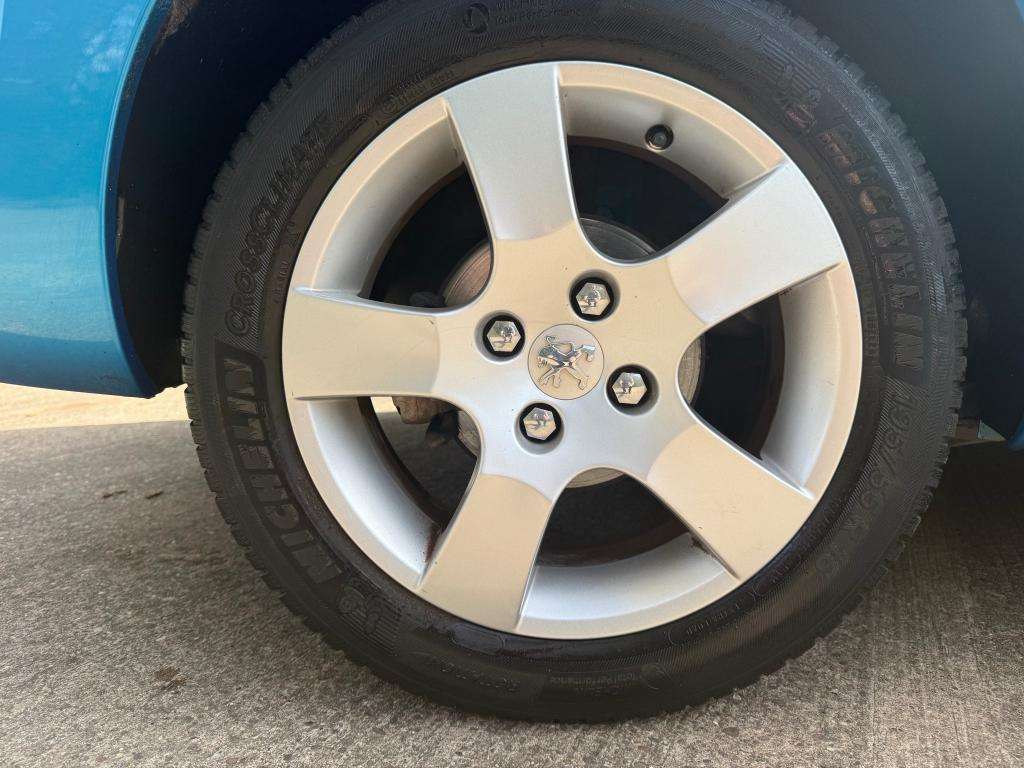 2012 PEUGEOT 207 2012 PEUGEOT 207