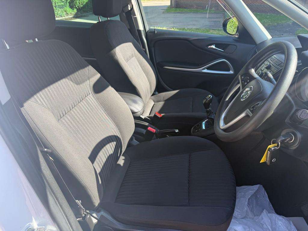 2014 VAUXHALL ZAFIRA TOURER 2014 VAUXHALL ZAFIRA TOURER