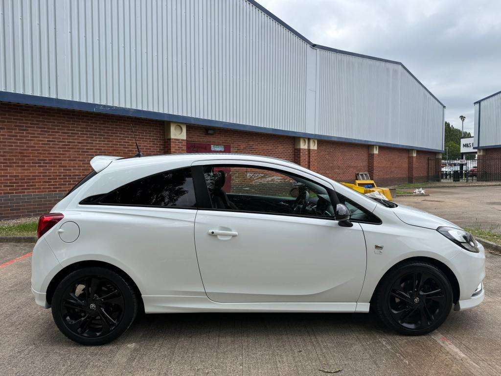 A 2015 VAUXHALL CORSA Limited Edition S/s A 2015 VAUXHALL CORSA Limited Edition S/s