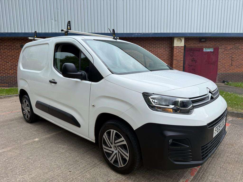 A 2019 CITROEN BERLINGO 1000 Enterprise Blue Hdi S/s A 2019 CITROEN BERLINGO 1000 Enterprise Blue Hdi S/s