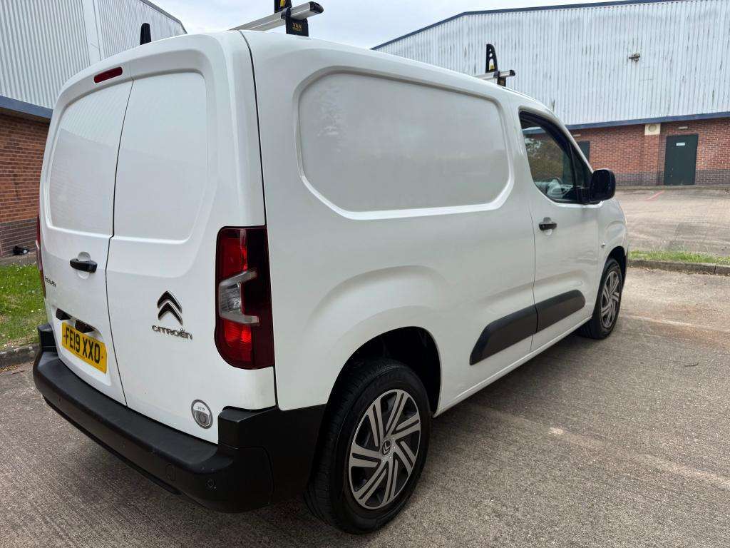 A 2019 CITROEN BERLINGO 1000 Enterprise Blue Hdi S/s A 2019 CITROEN BERLINGO 1000 Enterprise Blue Hdi S/s