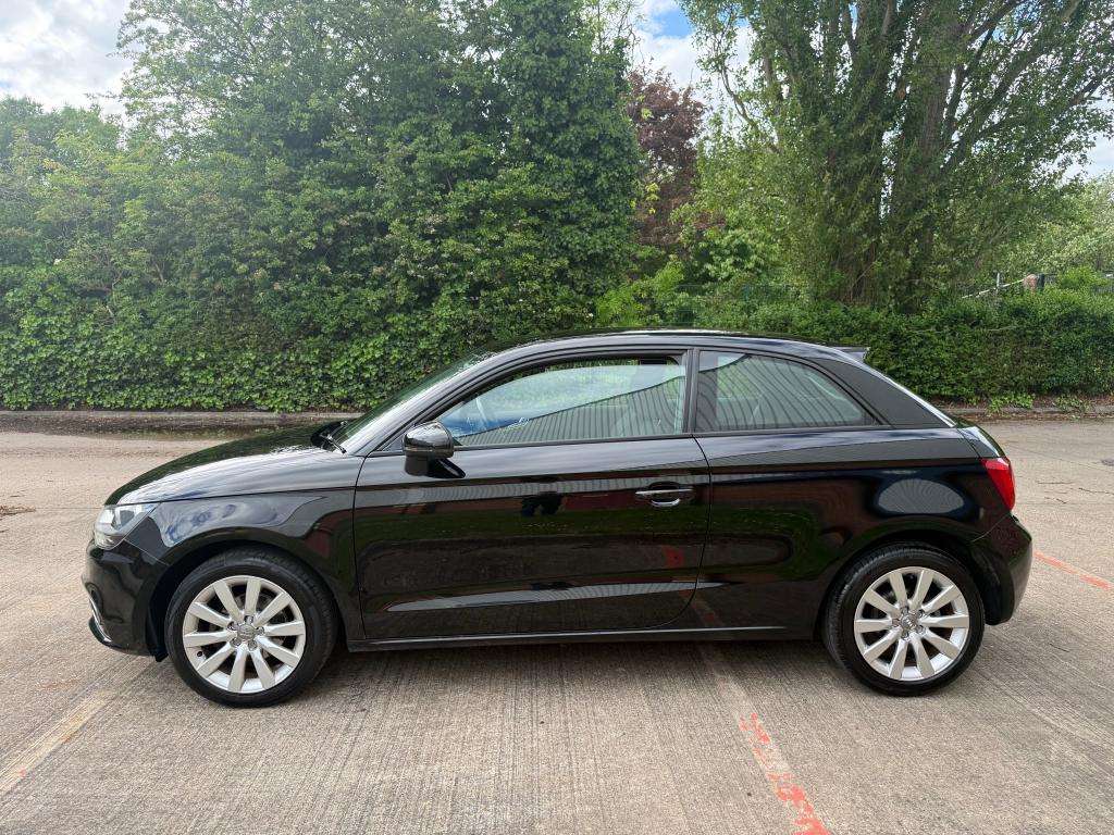2014 AUDI A1 2014 AUDI A1