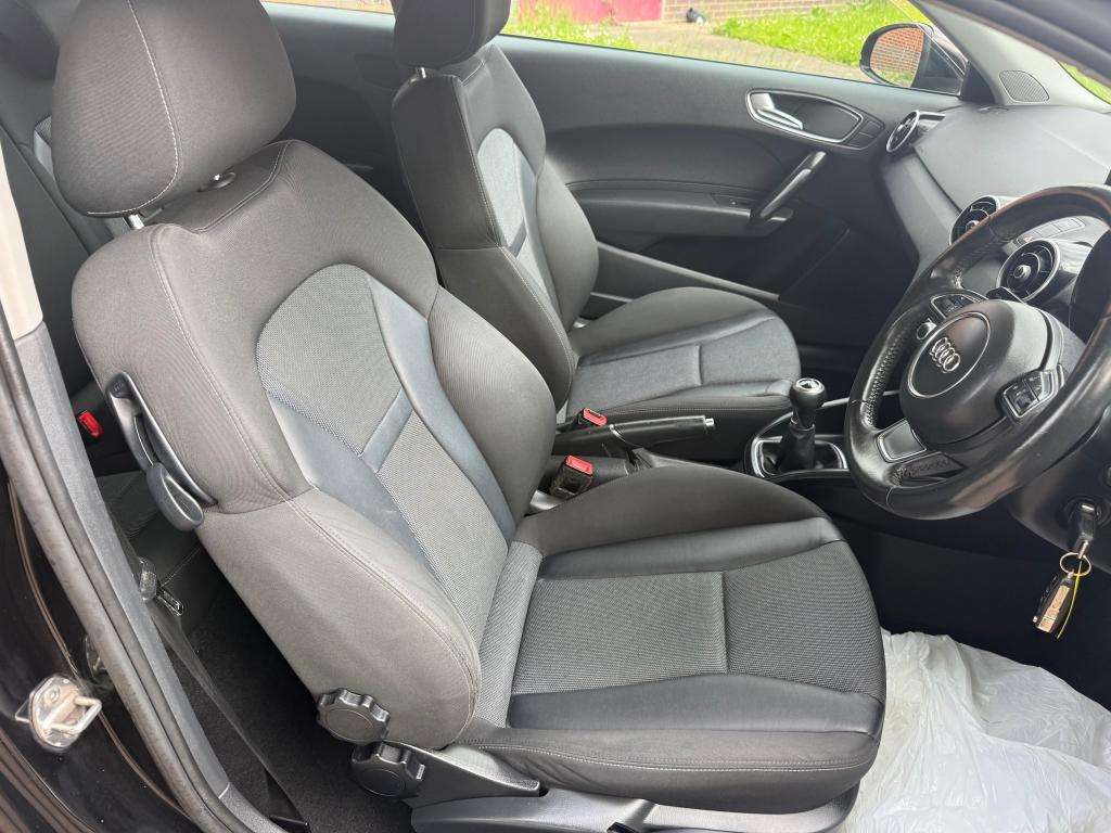 2014 AUDI A1 2014 AUDI A1