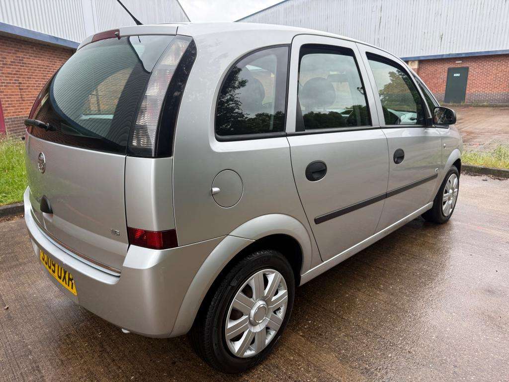 A 2009 VAUXHALL MERIVA Life E-tronic A 2009 VAUXHALL MERIVA Life E-tronic