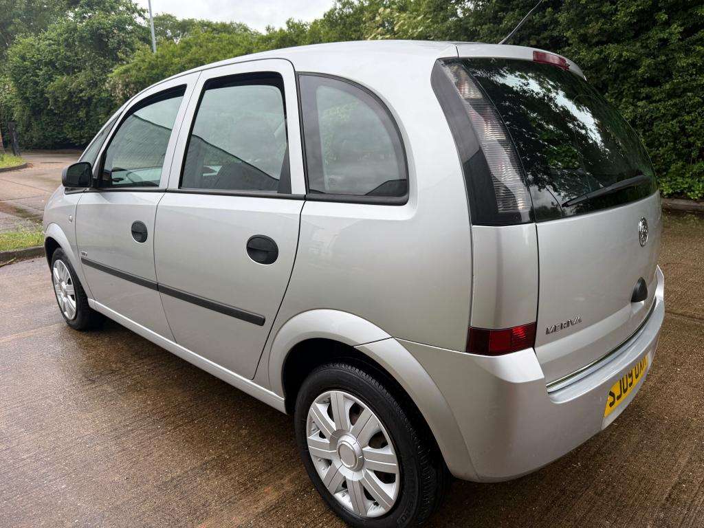 A 2009 VAUXHALL MERIVA Life E-tronic A 2009 VAUXHALL MERIVA Life E-tronic