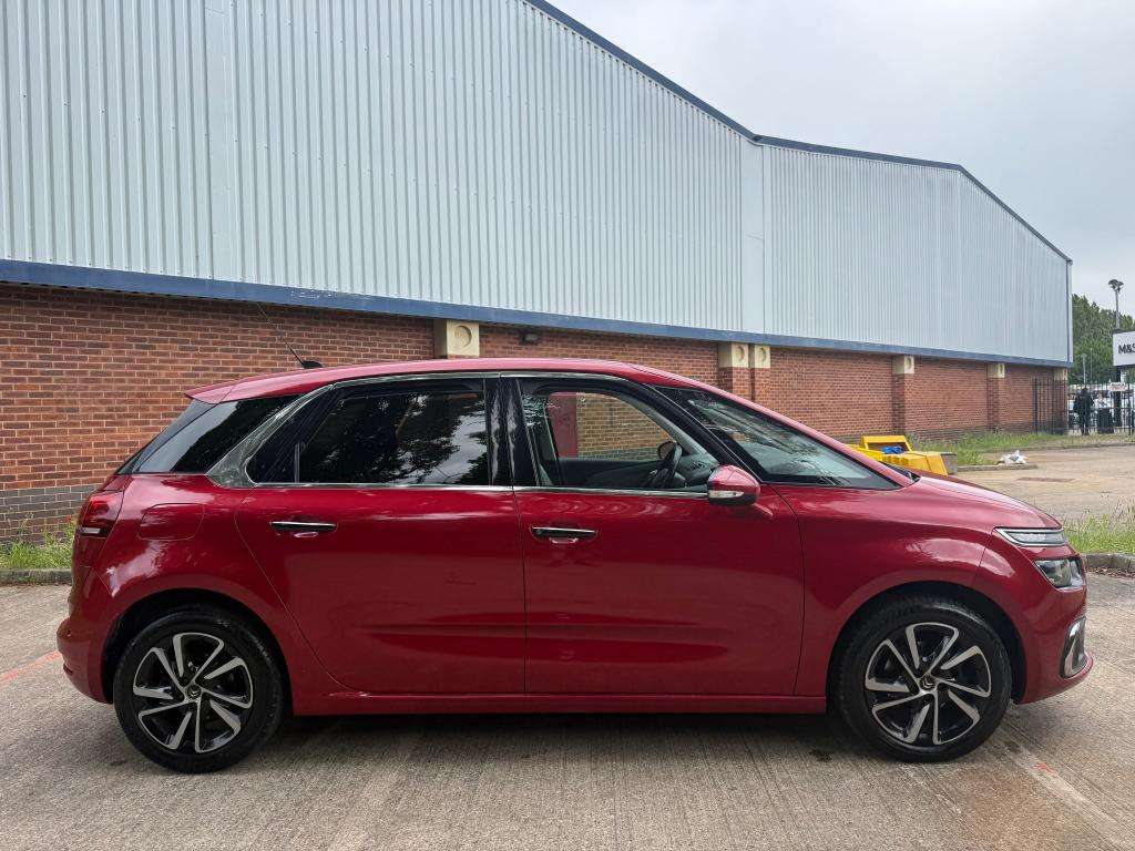 A 2017 CITROEN C4 PICASSO Flair Blue Hdi S/s A 2017 CITROEN C4 PICASSO Flair Blue Hdi S/s