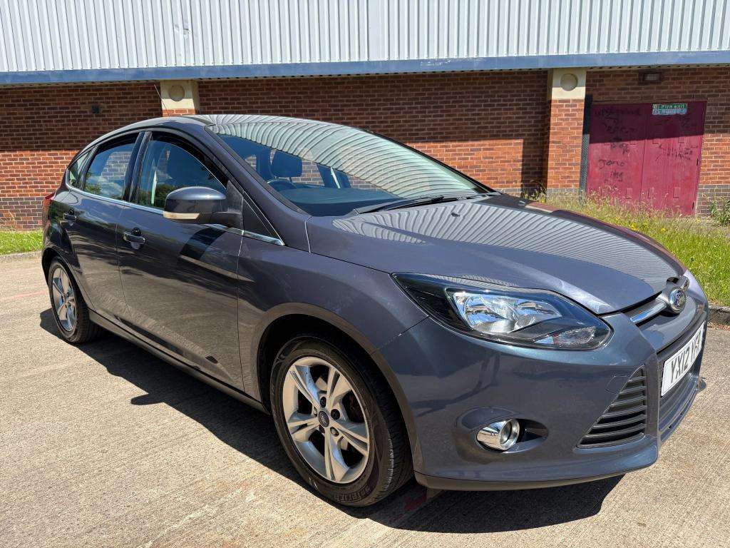 A 2012 FORD FOCUS Zetec 125 A 2012 FORD FOCUS Zetec 125