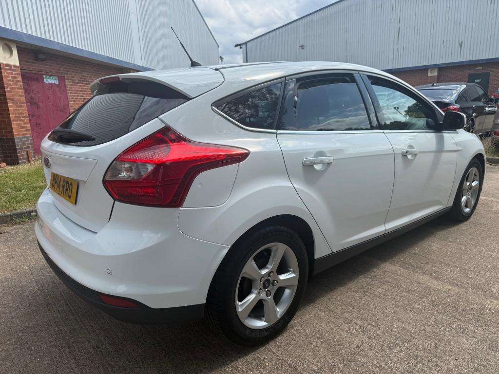 A 2014 FORD FOCUS Zetec Navigator Tdci A 2014 FORD FOCUS Zetec Navigator Tdci