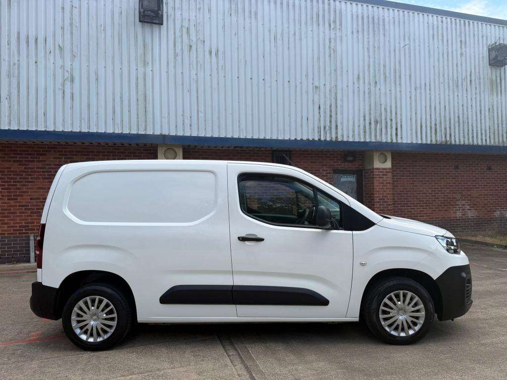 A 2019 CITROEN BERLINGO 650 Enterprise Blue Hdi A 2019 CITROEN BERLINGO 650 Enterprise Blue Hdi