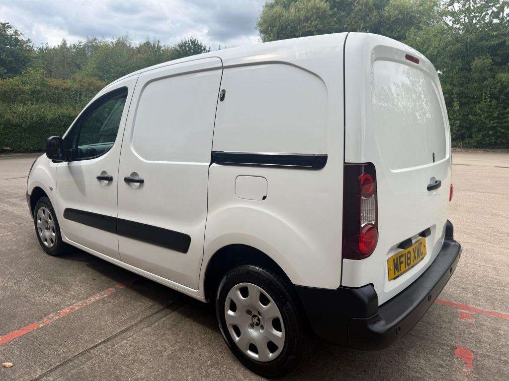 A 2018 PEUGEOT PARTNER Professional L1 Blue Hdi A 2018 PEUGEOT PARTNER Professional L1 Blue Hdi