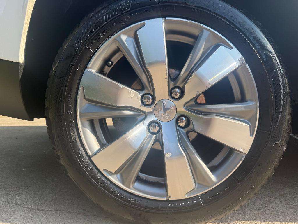 2014 PEUGEOT 2008 2014 PEUGEOT 2008