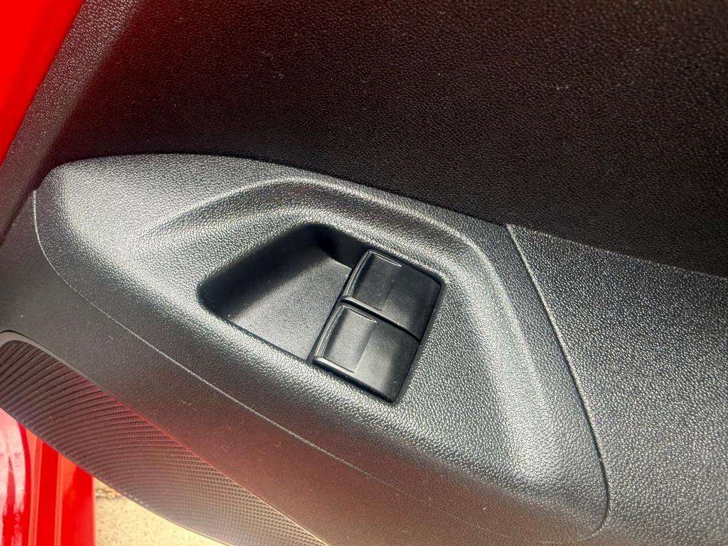 2016 PEUGEOT 108 2016 PEUGEOT 108