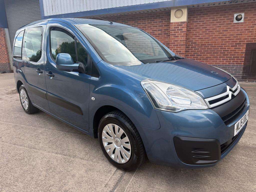 A 2015 CITROEN BERLINGO MULTISPACE Feel Blue Hdi A 2015 CITROEN BERLINGO MULTISPACE Feel Blue Hdi