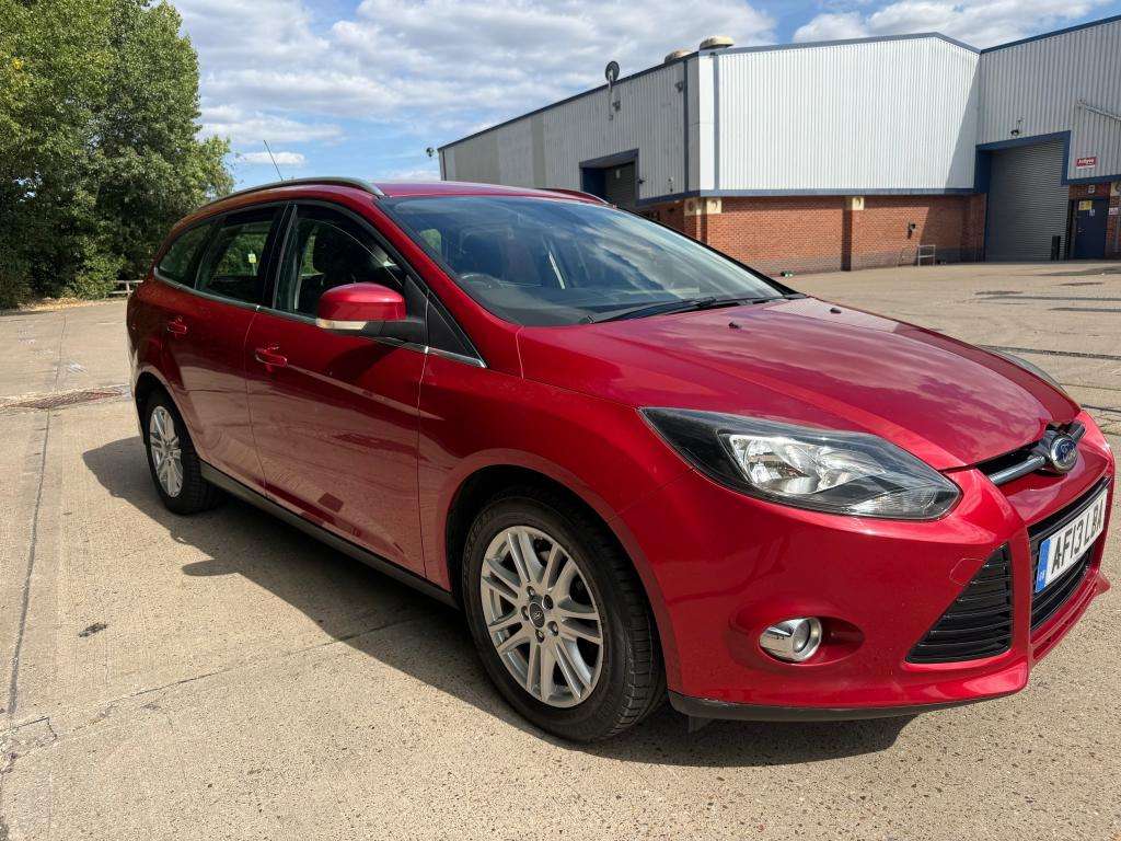 A 2013 FORD FOCUS Titanium Auto A 2013 FORD FOCUS Titanium Auto