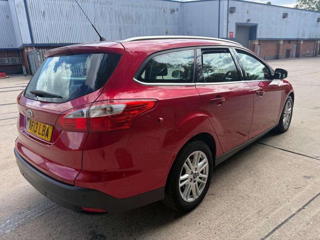 A 2013 FORD FOCUS Titanium Auto A 2013 FORD FOCUS Titanium Auto