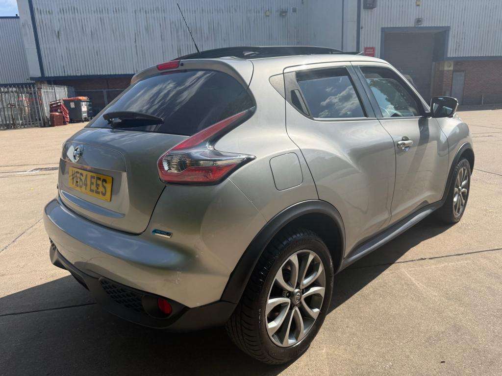 A 2014 NISSAN JUKE Tekna Dci A 2014 NISSAN JUKE Tekna Dci