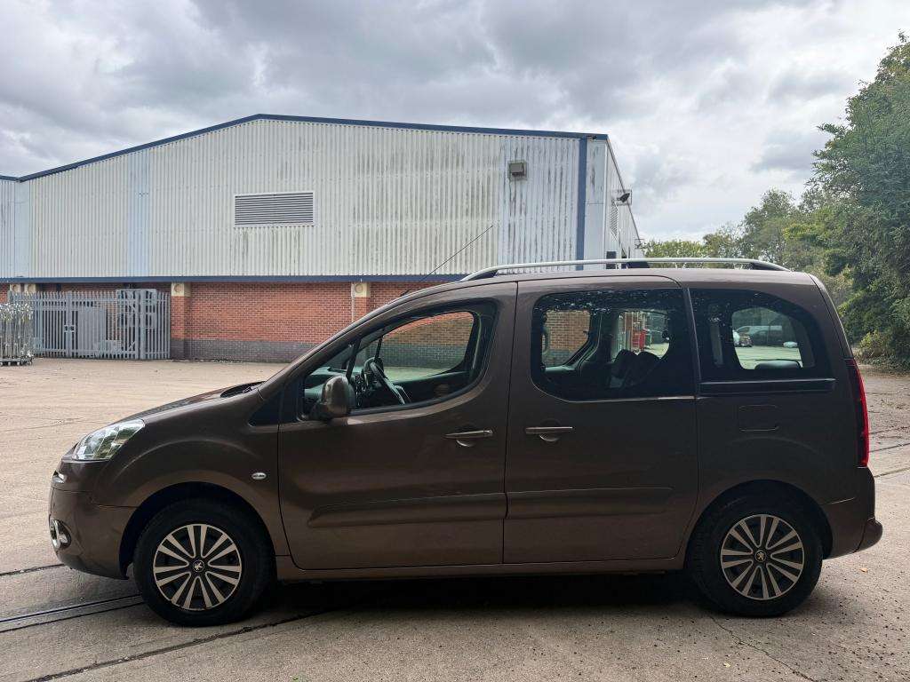 2014 PEUGEOT PARTNER TEPEE 2014 PEUGEOT PARTNER TEPEE
