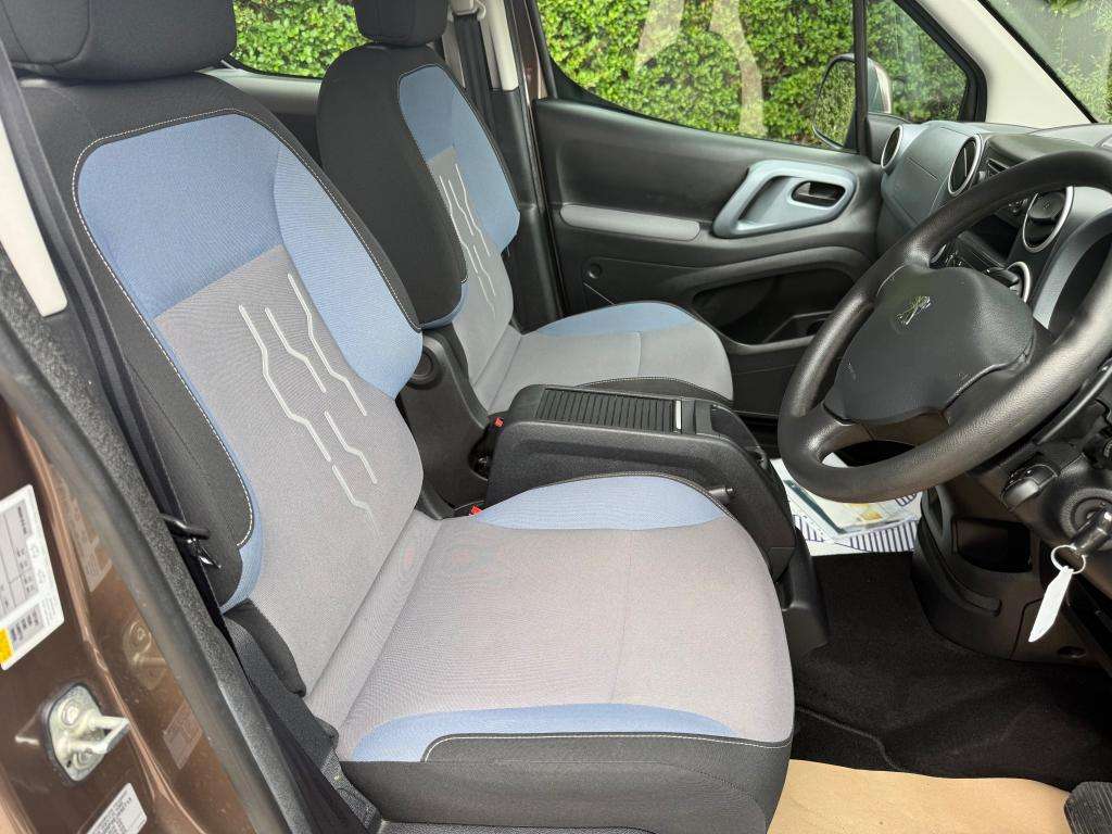 2014 PEUGEOT PARTNER TEPEE 2014 PEUGEOT PARTNER TEPEE