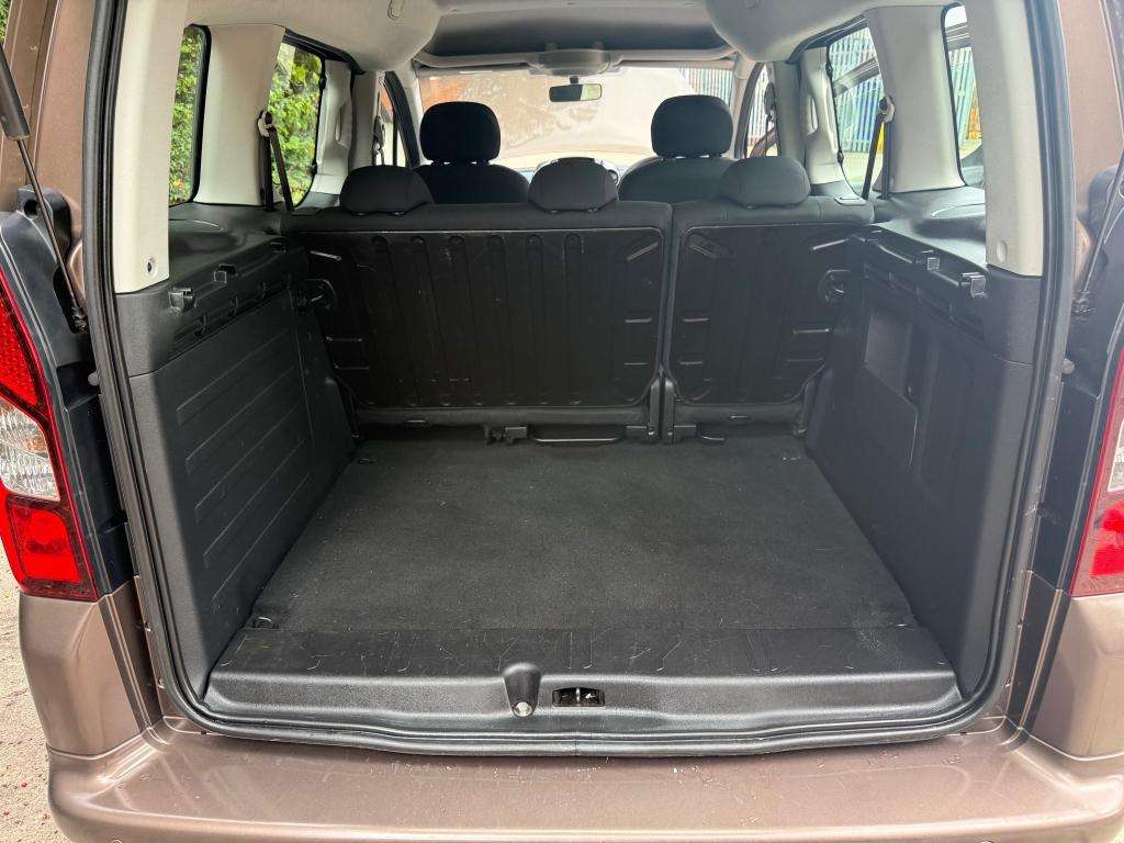 2014 PEUGEOT PARTNER TEPEE 2014 PEUGEOT PARTNER TEPEE