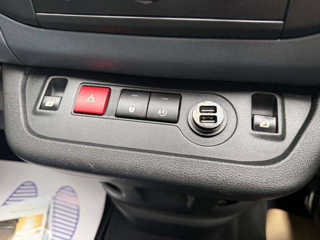 2014 PEUGEOT PARTNER TEPEE 2014 PEUGEOT PARTNER TEPEE