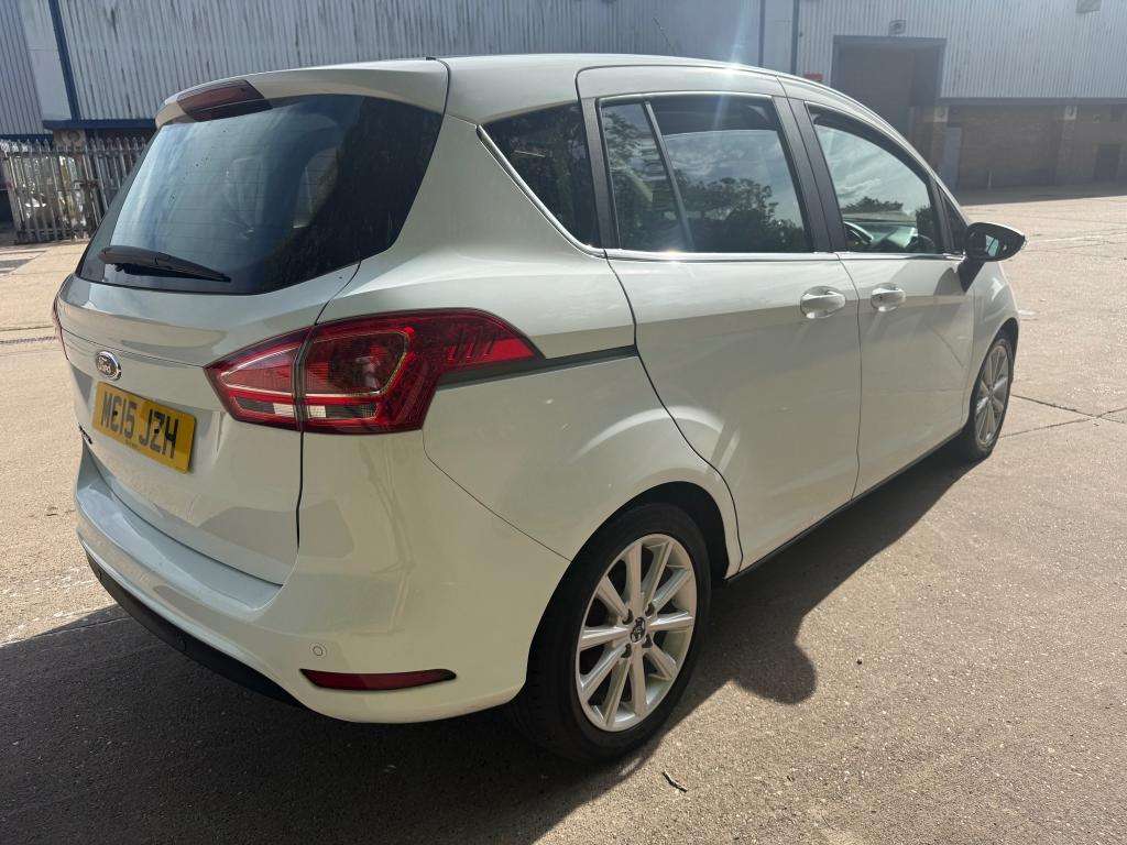 A 2015 FORD B-MAX Titanium Tdci A 2015 FORD B-MAX Titanium Tdci