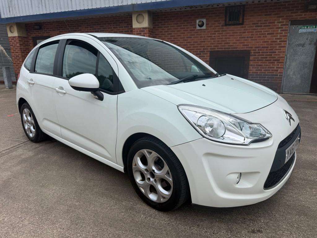 A 2012 CITROEN C3 White A 2012 CITROEN C3 White
