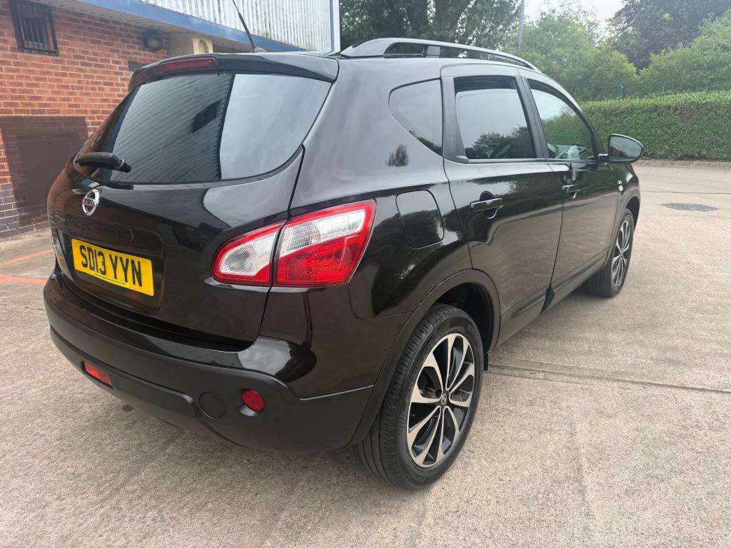 A 2013 NISSAN QASHQAI 360 A 2013 NISSAN QASHQAI 360