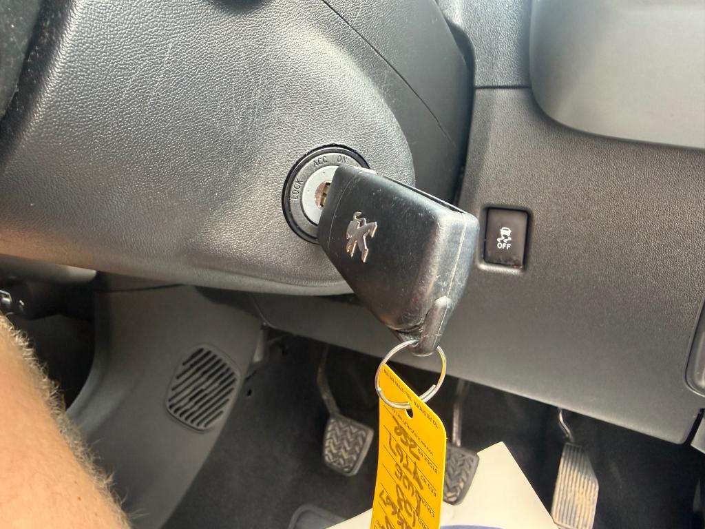 2017 PEUGEOT 108 2017 PEUGEOT 108