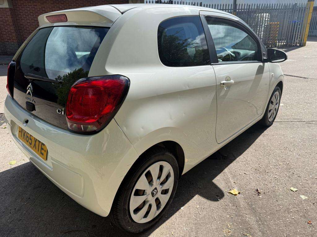 A 2015 CITROEN C1 Feel A 2015 CITROEN C1 Feel