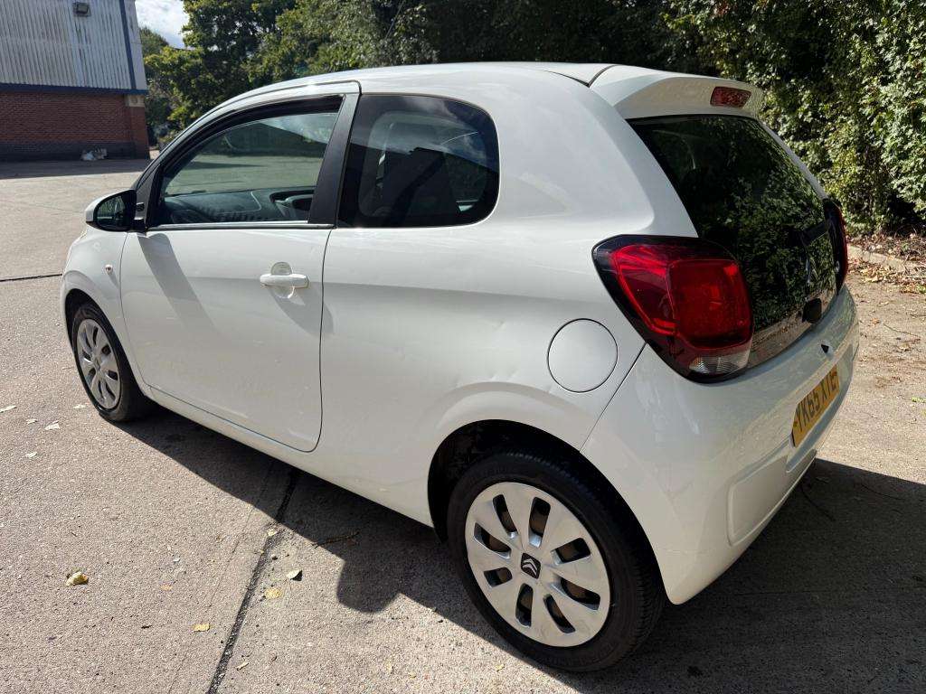 A 2015 CITROEN C1 Feel A 2015 CITROEN C1 Feel