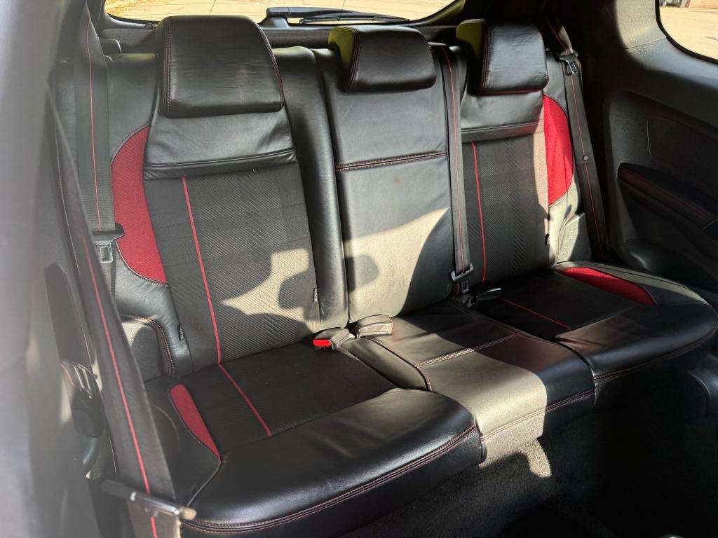 2015 PEUGEOT 208 2015 PEUGEOT 208