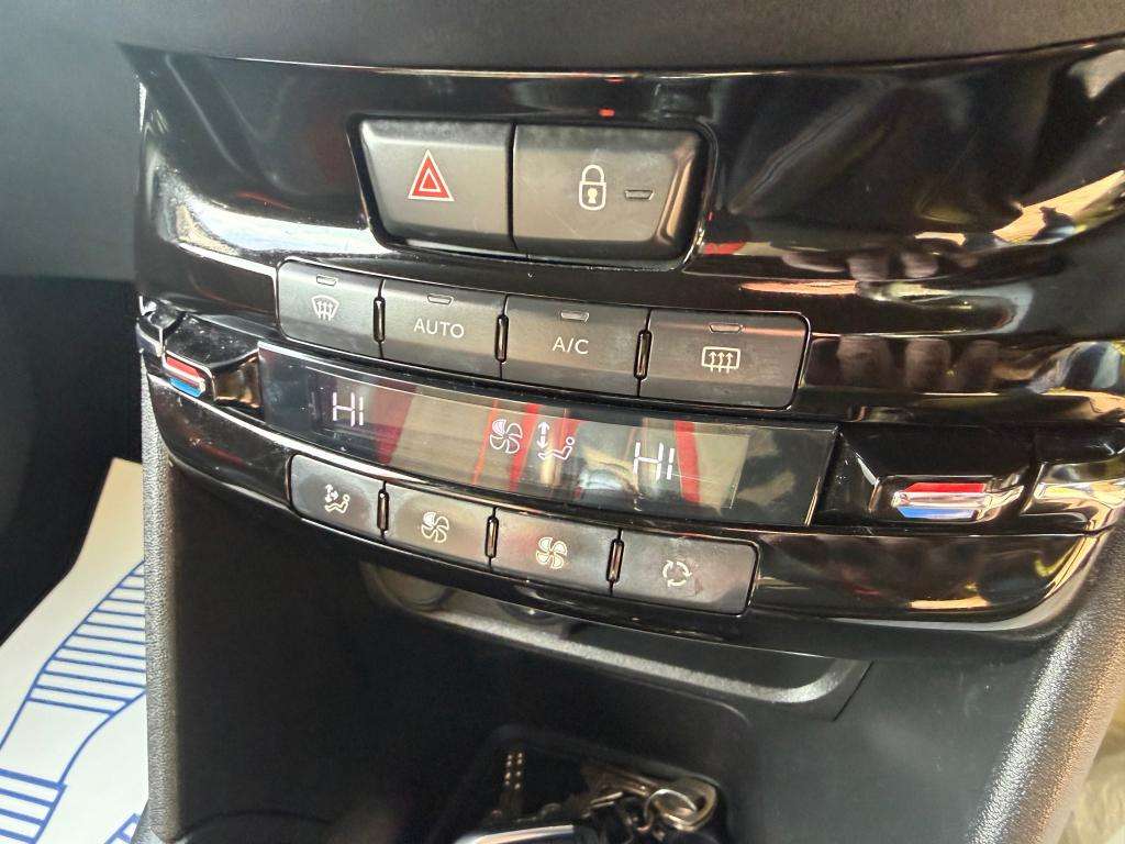 2015 PEUGEOT 208 2015 PEUGEOT 208