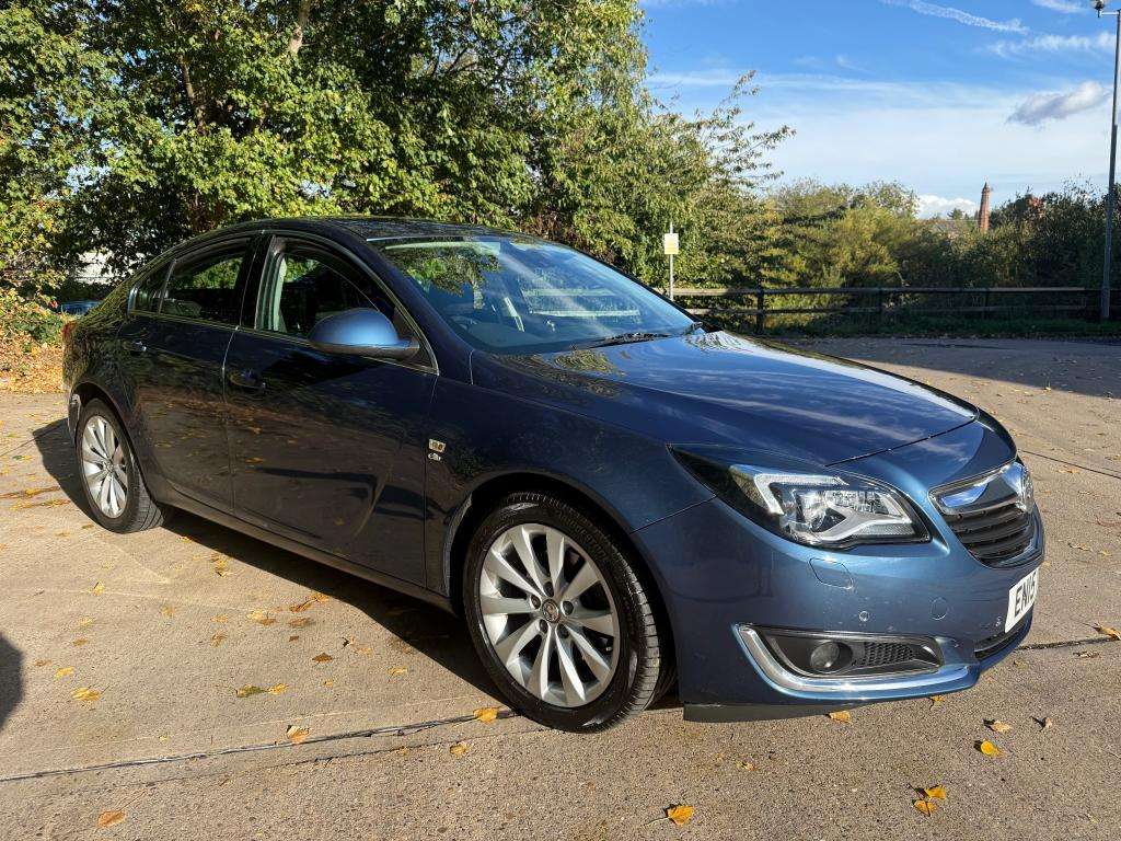 A 2015 VAUXHALL INSIGNIA Elite Nav Cdti Auto A 2015 VAUXHALL INSIGNIA Elite Nav Cdti Auto