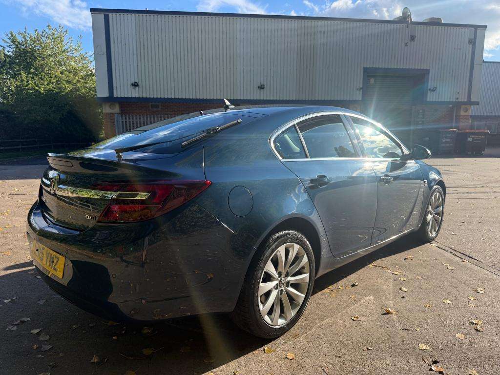 A 2015 VAUXHALL INSIGNIA Elite Nav Cdti Auto A 2015 VAUXHALL INSIGNIA Elite Nav Cdti Auto