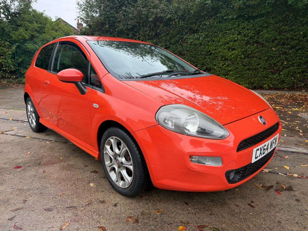 A 2014 FIAT PUNTO Gbt A 2014 FIAT PUNTO Gbt