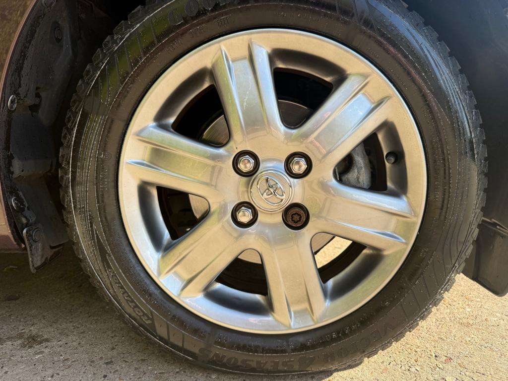 2009 TOYOTA IQ 2009 TOYOTA IQ