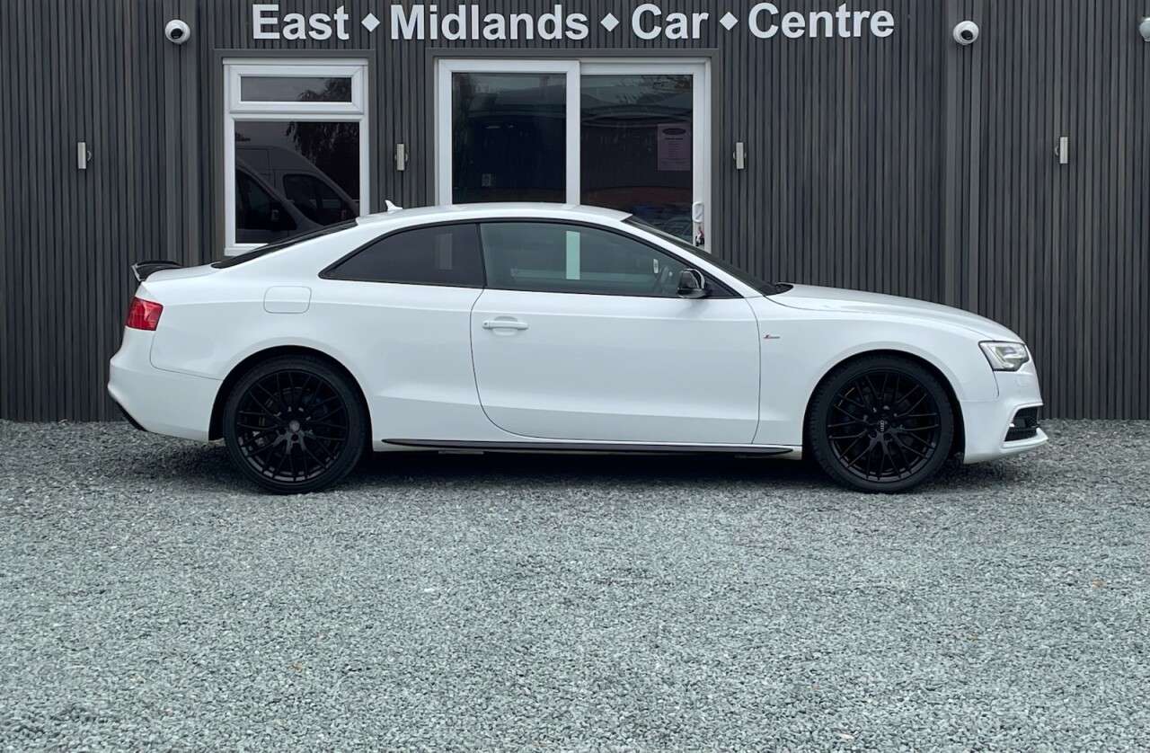 A 2016 AUDI A5 2.0 TDI Black Edition Plus Coupe 2dr Diesel Multitronic Euro 6 (s/s) (190 p A 2016 AUDI A5 2.0 TDI Black Edition Plus Coupe 2dr Diesel Multitronic Euro 6 (s/s) (190 p