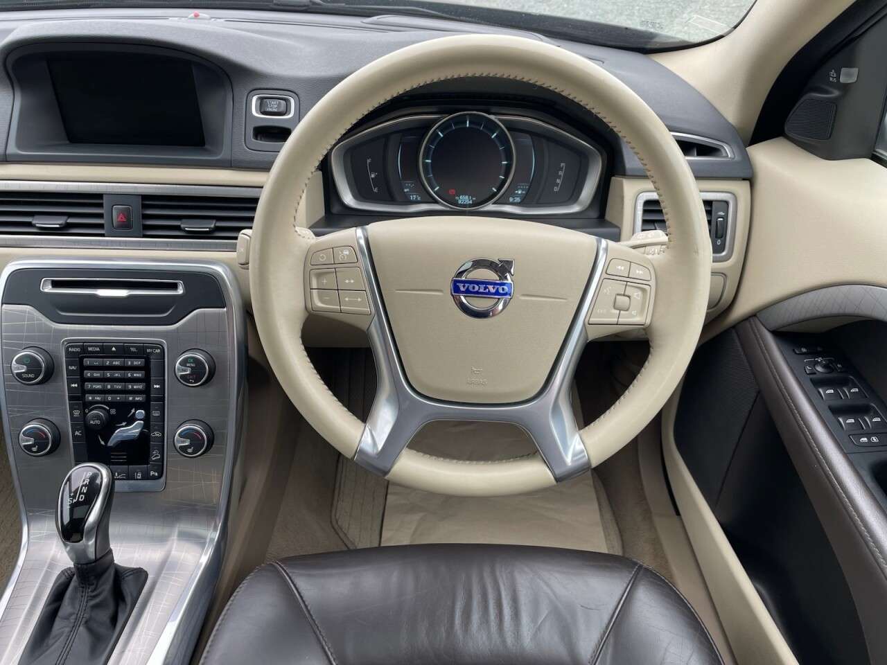 2013 VOLVO XC70 2013 VOLVO XC70