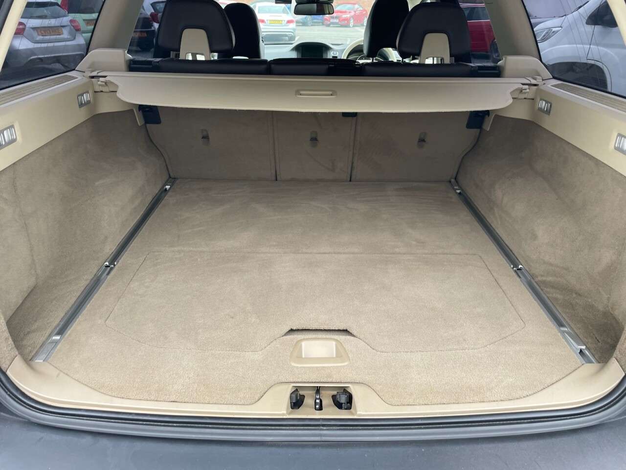 2013 VOLVO XC70 2013 VOLVO XC70