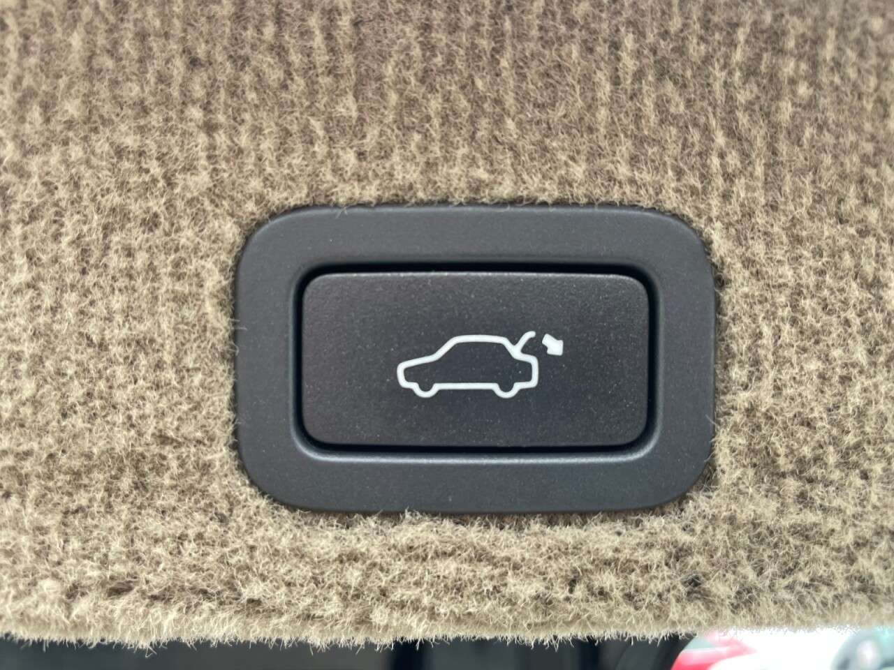 2013 VOLVO XC70 2013 VOLVO XC70