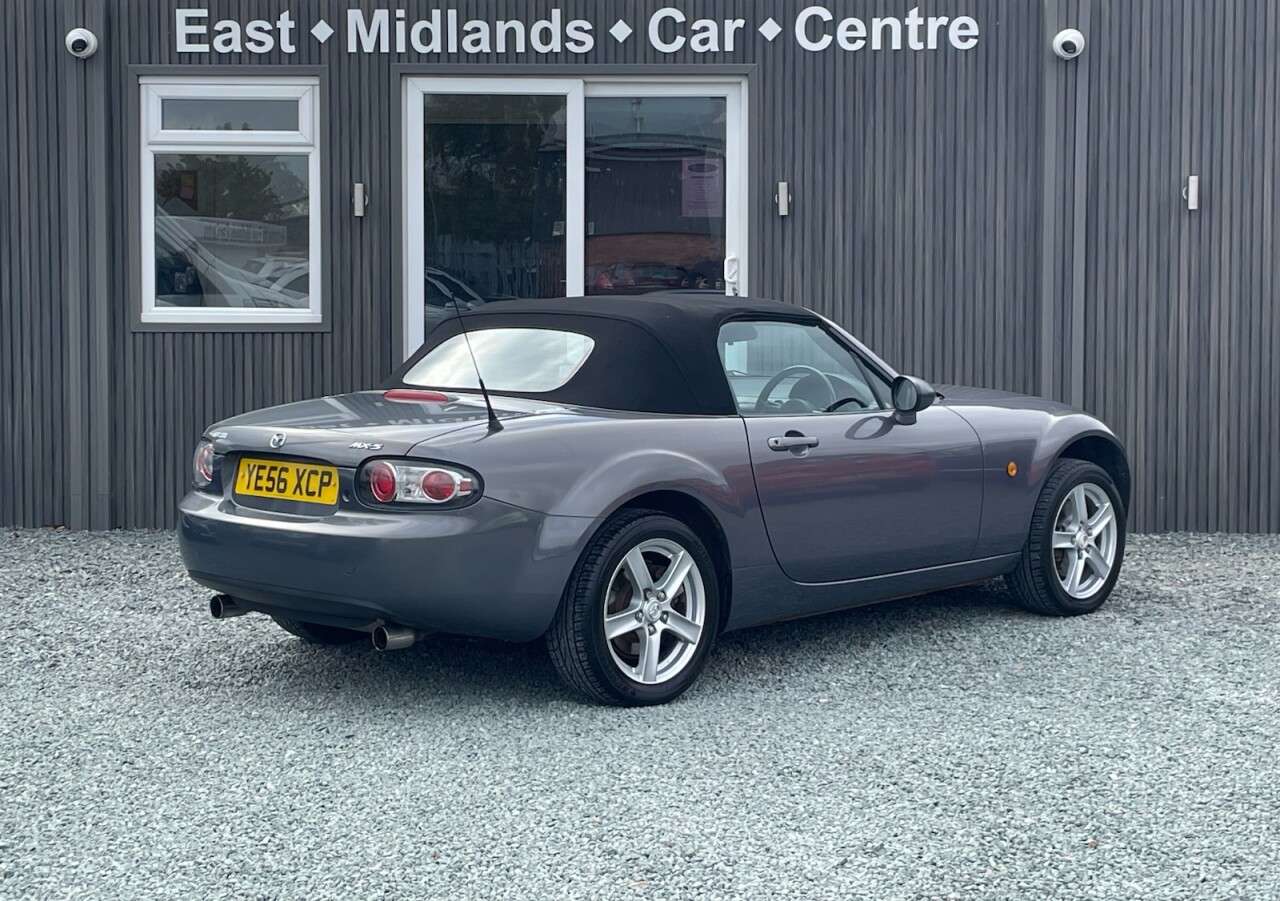2006 MAZDA MX-5 2006 MAZDA MX-5