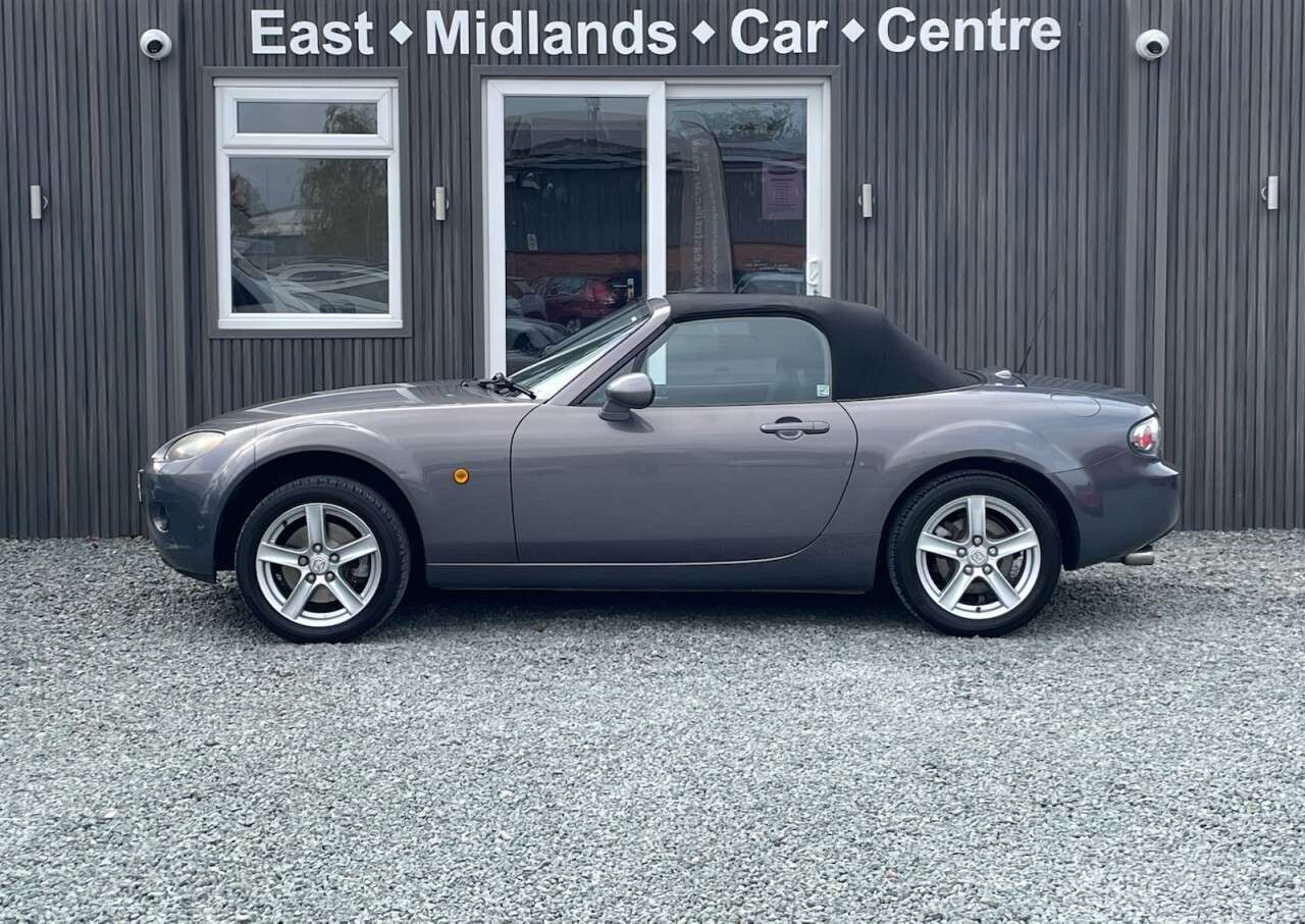 2006 MAZDA MX-5 2006 MAZDA MX-5